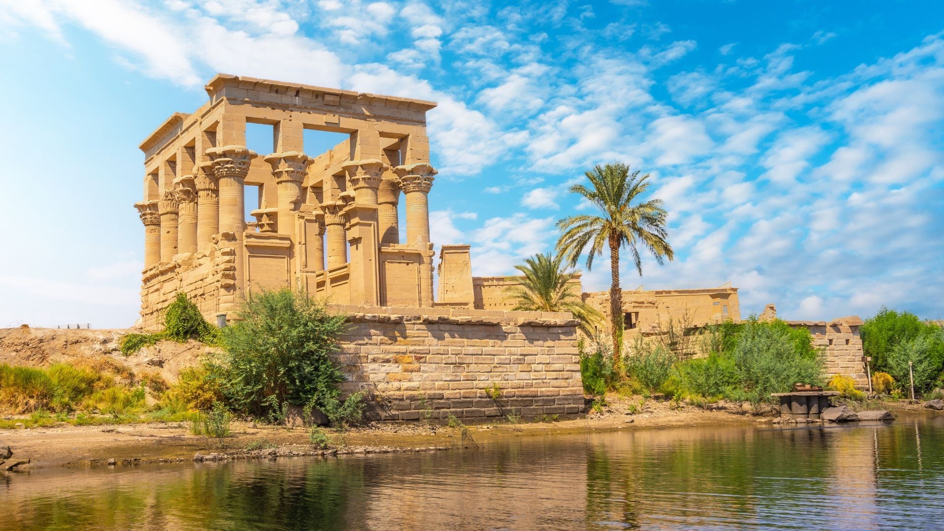 aswan.jpg