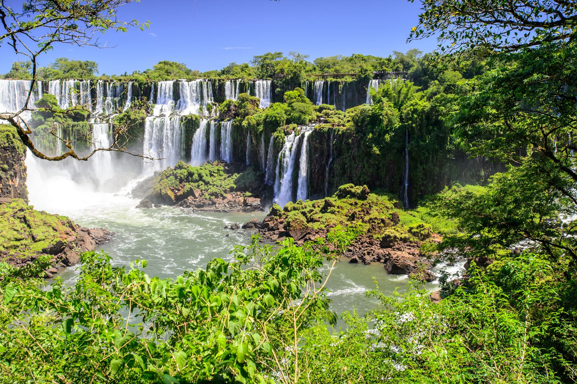 travel-guide-puerto-iguazu-argentina